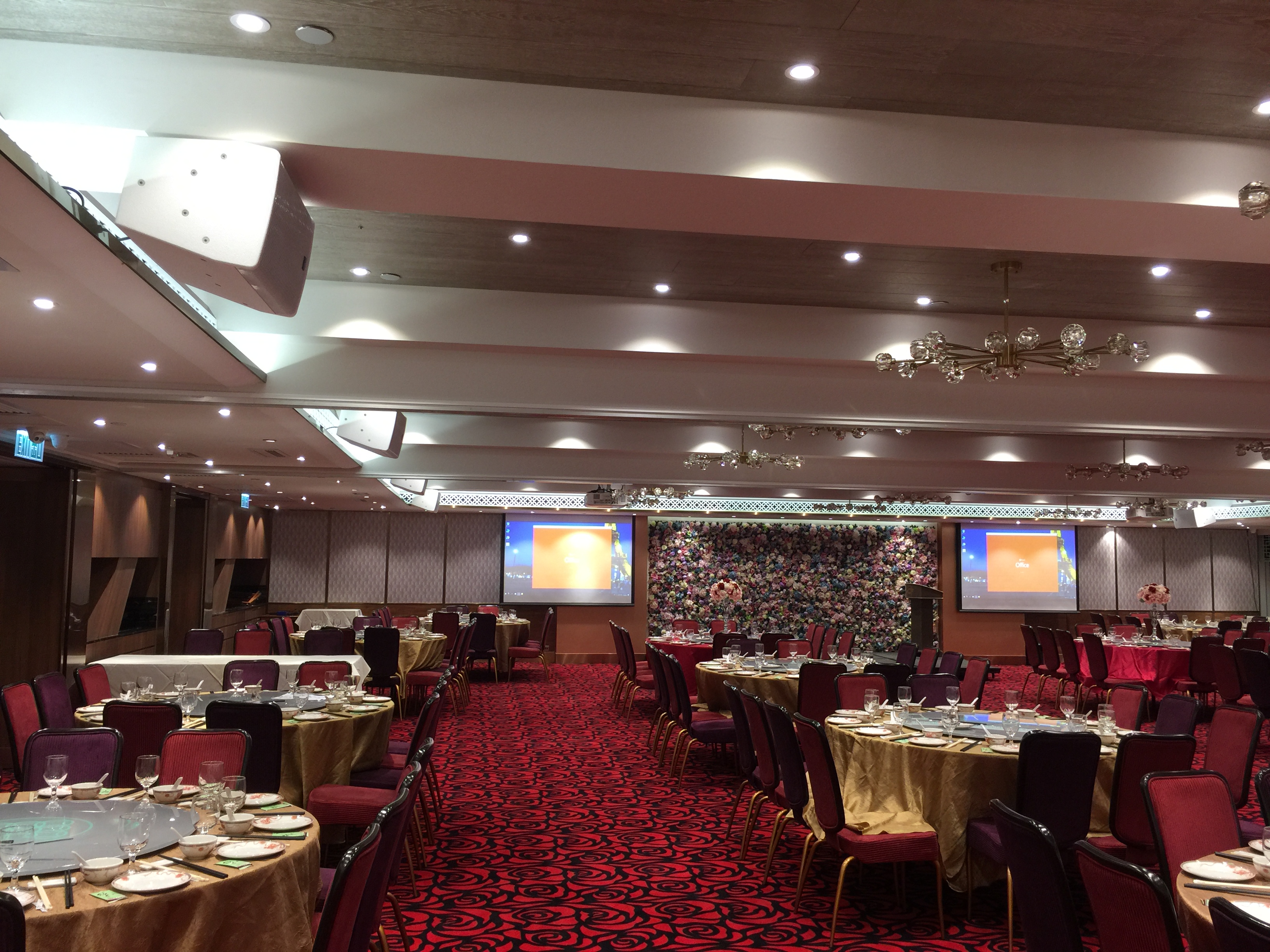 皇室堡集團式酒家: 音響工程